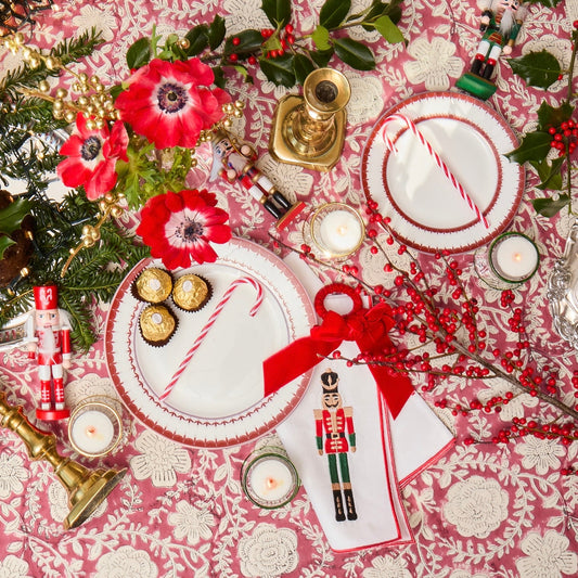 The Art of Christmas Table Styling