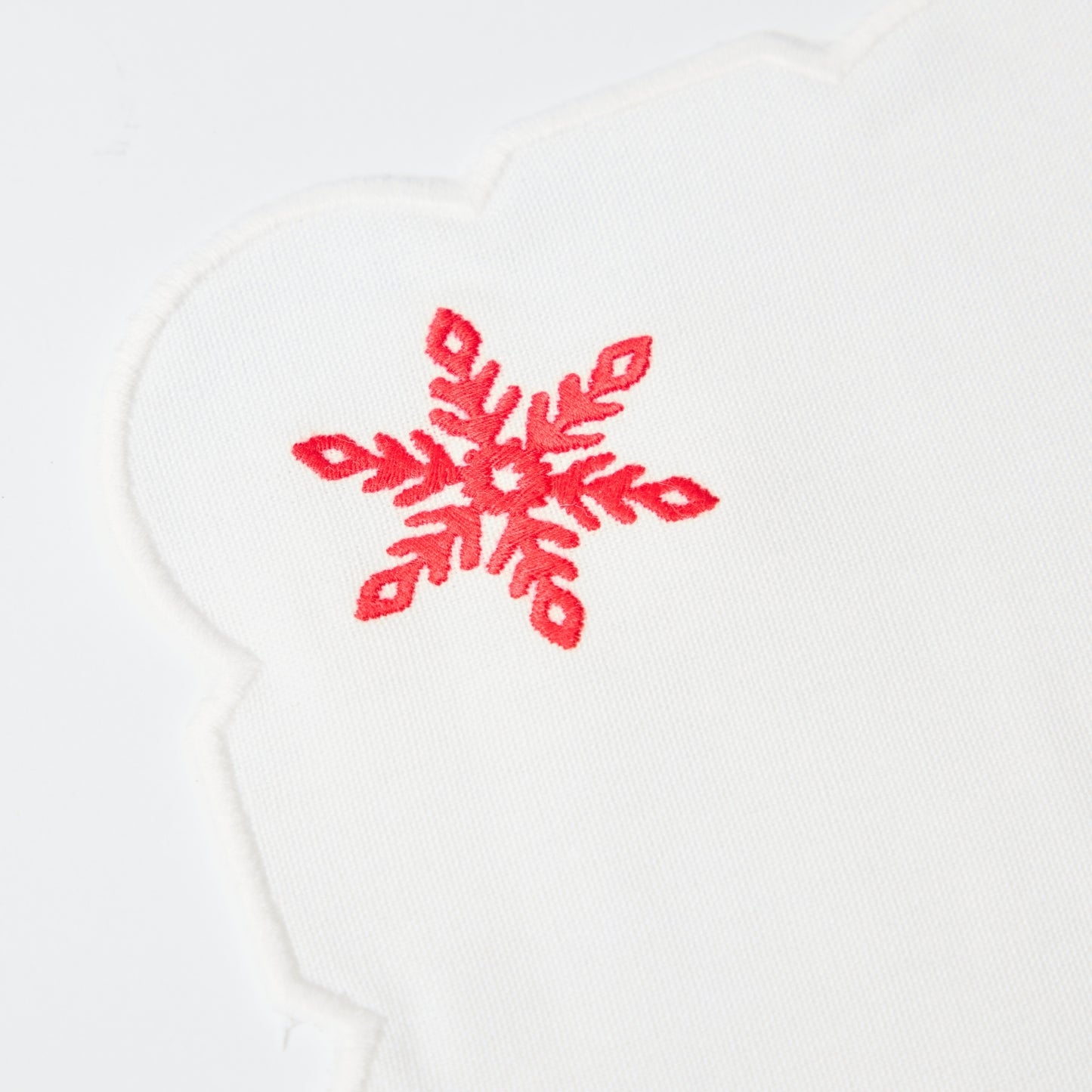 Red Snowflake Cocktail Napkin  (Set of 4)