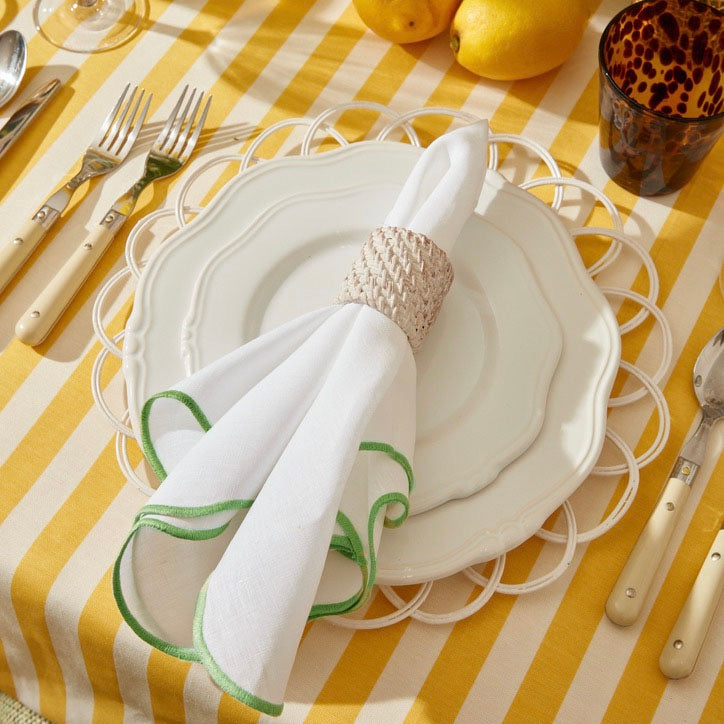 Spring Green Scallop Linen Napkin  (Set of 4)